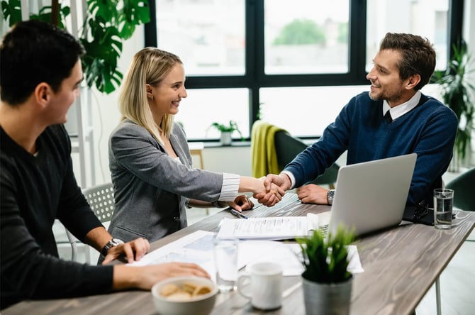 AI agents enhancing customer service in the insurance sector